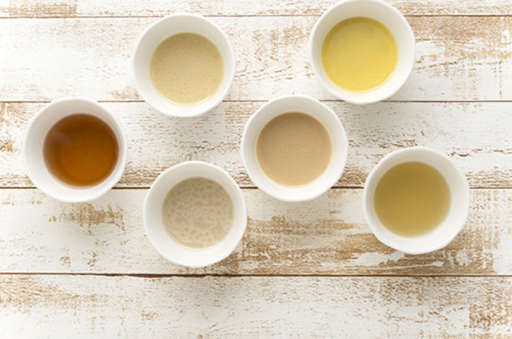 スープが並んでいる